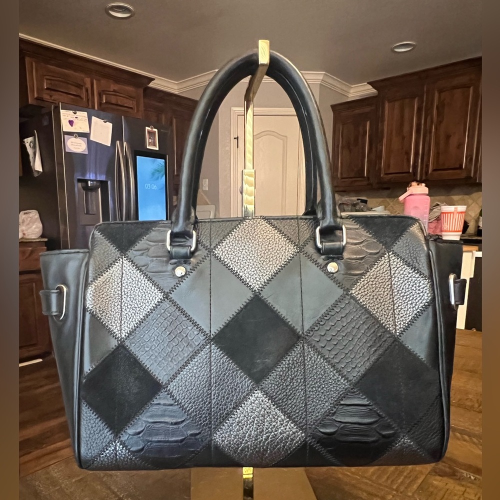Coach Blake Carryall 25 Bag - Picture 2 of 7